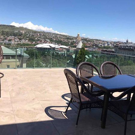 Lesya Apartment With Terrace Tbilisi ภายนอก รูปภาพ