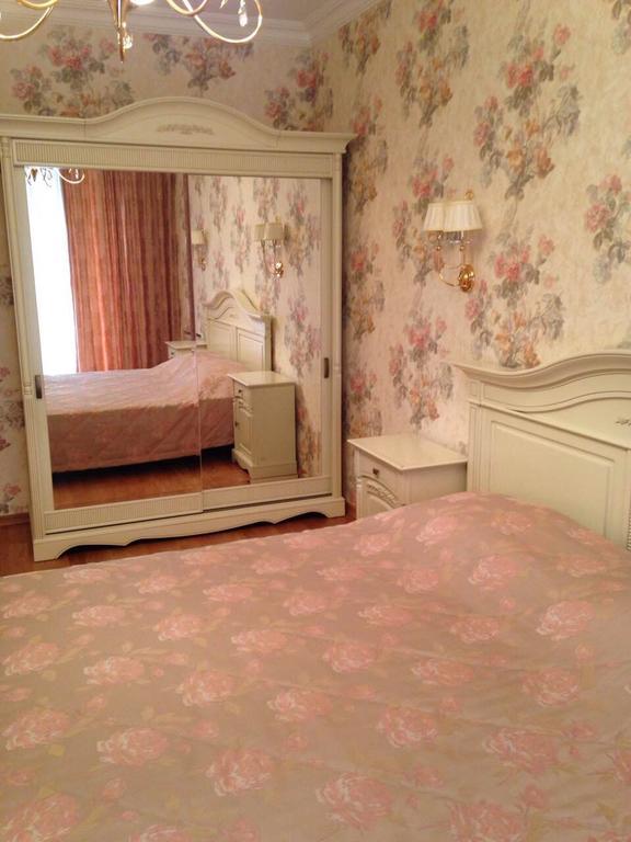 Lesya Apartment With Terrace Tbilisi ภายนอก รูปภาพ